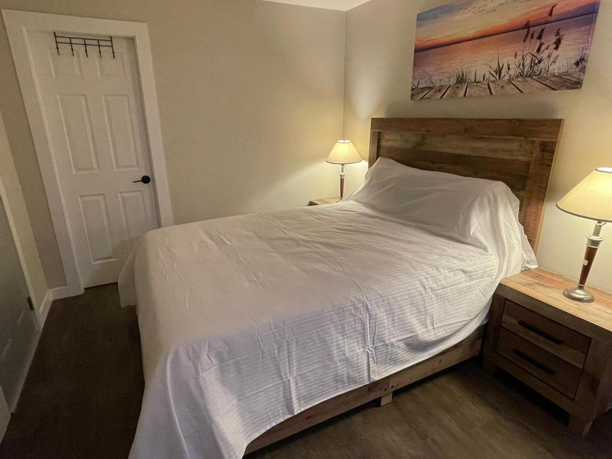 Lone Butte Sheridan Lake Motel מראה חיצוני תמונה